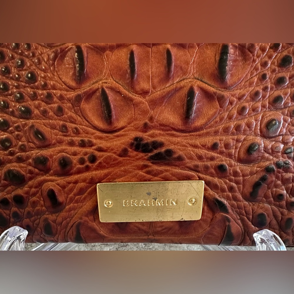 ✨Brahmin Wristlet Clutch in Melbourne Croc Embossed Leather Detachable strap - Picture 8 of 14